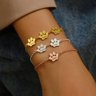 Un bracelet qui dit “je t’aime” sans mots — délicat, symbolique et entièrement personnalisable.