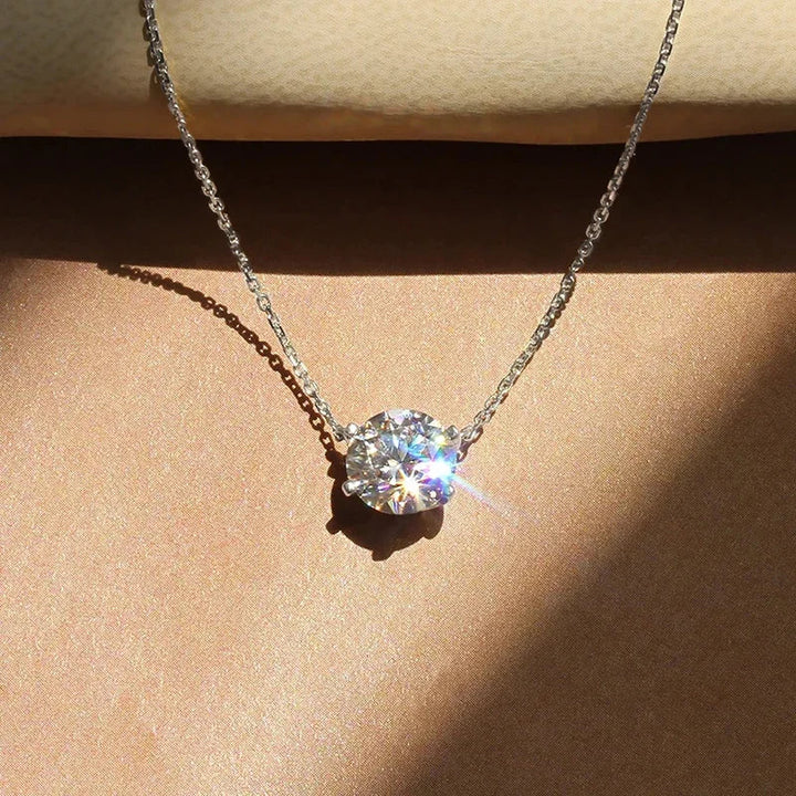 Collier Solitaire Élégant en Cristal